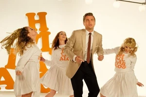 Brad Pitt và Leonardo DiCaprio khuynh đảo Cannes với phim mới