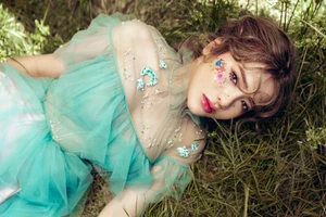 Cô gái triệu views Bảo Yến Rosie tung mashup 'Anh ơi ở lại'