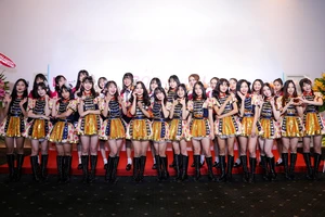 Tại sao sự kiện bắt tay quan trọng với thần tượng?