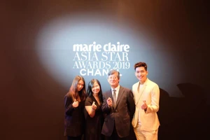 Quốc Anh tham gia nhiều hoạt động tại LHP Busan cùng đoàn phim