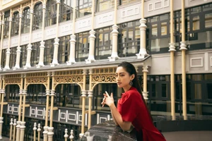 Hoa hậu Lương Thùy Linh 'mách nhỏ' phong cách đồ thu đông 2019