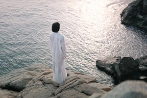 Hiền Hồ tung MV 'Có như không có' với trailer drama kịch tính