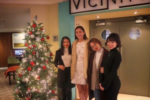 Lương Thùy Linh chọn màu hồng chuẩn gu Miss World