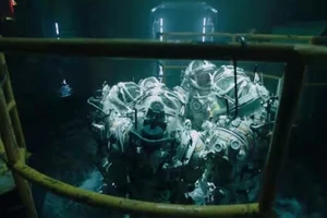 Đáy biển sâu trở thành nỗi sợ hãi kinh hoàng trong Underwater