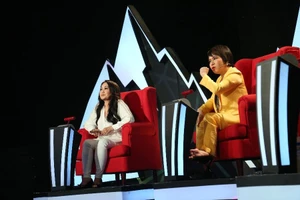 Việt Hương đánh trượt con trai Hoàng Sơn tại Lò võ tiếu lâm