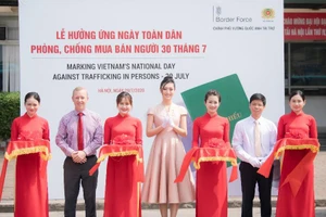 Hoa hậu Lương Thùy Linh tuyên truyền phòng chống mua bán người
