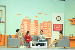 Bình Tinh tiết lộ từng suýt sẩy thai khi diễn trên sân khấu