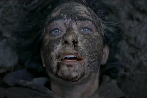 Alone kịch tính khi con mồi lẩn trốn kẻ sát nhân