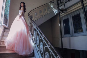 Lương Thùy Linh tung bộ ảnh thời trang quyến rũ