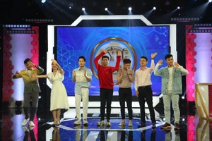 Xuân Nghị phải tập luyện mặt dày để đánh lừa người chơi