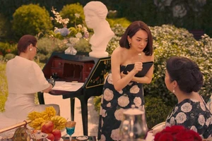 Gái già lắm chiêu V ra mắt trailer chính thức