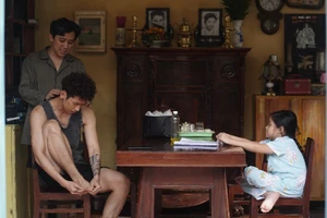 Hé lộ gia đình nhỏ siêu cưng của Bố Già Trấn Thành