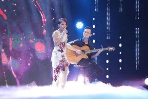 Diva Hà Trần xúc động kể kỷ niệm buồn vui cùng 2 người bố