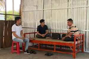 Chàng nhạc sĩ khuyết tật dùng giọng hát đổi lấy 3 điều ước