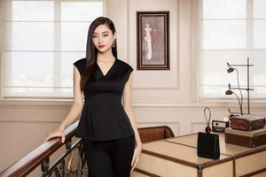Lương Thùy Linh lột xác với hình tượng girl boss