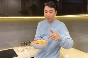 Karik thách Ninh Dương Lan Ngọc vừa Plank vừa hát bolero