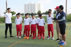 Loạt soái ca đội tuyển bóng đá Việt Nam tham gia 'Cầu thủ nhí'