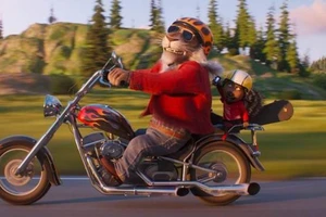 'Góa phụ đen' Scarlett Johansson trở lại màn ảnh cùng SING 2 