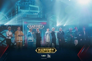 Đội hình toàn quái vật hạng nặng, HLV Rhymastic đau đầu ghép cặp