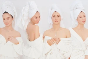 'Tứ đại mỹ nhân' mở đầu năm mới bằng bộ ảnh nóng bỏng 