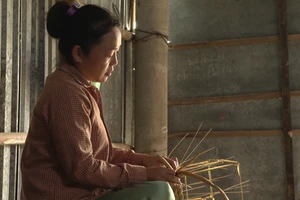 Hành trình đến với những hộ nghèo ở vùng biên giới xa xôi