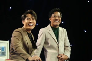 Võ Tấn Phát và Duy Khương hụt hẫng vì mất tiền dù đã thắng 4 vòng liên tục