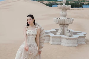 Á hậu Tường San - bà mẹ một con khoe dáng xinh đẹp