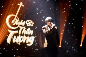 Bản sao NSND Thanh Tuấn và NSƯT Vũ Linh khiến NSƯT Thoại Mỹ bật khóc 