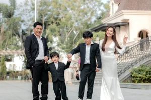 Thanh Thúy bất ngờ vì món quà sinh nhật từ ông xã Đỗ Đức Thịnh