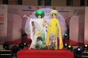 Trao giải Hội thi Duyên dáng Áo dài quận Tân Bình