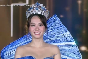 Mai Phương chiếm trọn 'spotlight', Bảo Ngọc không đội vương miện tại màn final-walk