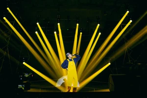 Sơn Tùng M-TP, Đen, B Ray hết mình trong đại nhạc hội chào tân sinh viên 