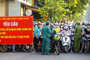 TP.HCM: Chốt kiểm soát dịch ùn ứ nối dài trong sáng đầu tuần