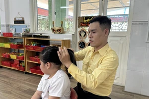 Quyết tâm theo nghề giáo viên mầm non, thầy giáo trẻ hái quả ngọt ngào