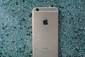 Bẫy iPhone xịn giá bèo: Trò xưa vẫn lừa được khách