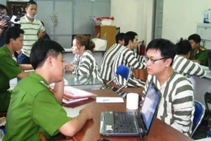 Lừa đảo qua điện thoại: 'Trò' xưa vẫn lừa được 'khối người'