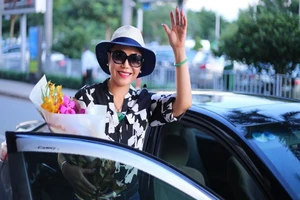 Danh ca Thanh Tuyền:'Chỉ bình yên nhất khi về Việt Nam'