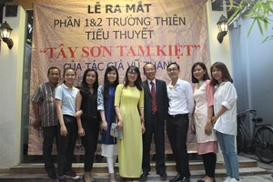 'Đó là cuốn sách duy nhất em đọc không chán suốt tuần'