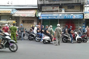 Nhà bị nhóm đòi nợ thuê quậy đã mở cửa lại