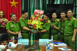 'Cảnh sát PCCC Bình Chánh xử lý thông minh vụ rò khí'