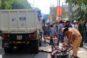 Tìm nhân chứng vụ tai nạn chết người ở Bến Vân Đồn