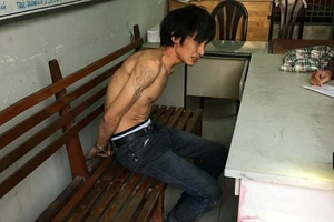 Đặc nhiệm phơi nhiễm HIV khi bắt cướp xộc vào nhà dân 