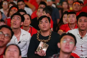 'Đại gia đeo vàng' Phúc XO là ai?