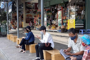 'Ra nơi công cộng phải đeo khẩu trang, vì mình, vì mọi người'