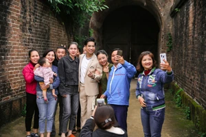 Nghệ An đẹp ngỡ ngàng trong MV mới của danh ca Ngọc Sơn