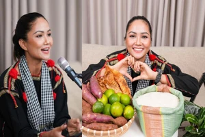 H’Hen Niê livestream bán khoai lang, gạo giúp bà con bằng wifi nhà hàng xóm