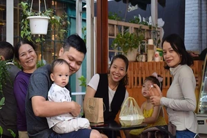 Đường sách TPHCM chính thức mở cửa từ ngày 9-10