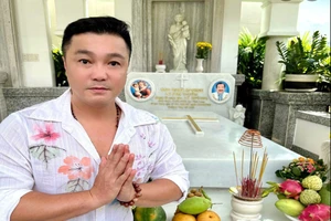 Anh em Lý Hùng quây quần trong giỗ đầu của ba, NSND Lý Huỳnh