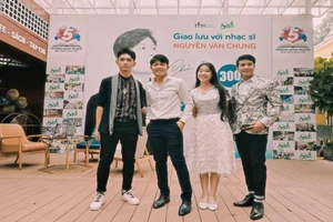 ‘Nghe Nhật kí của mẹ tôi tưởng nhạc sĩ Nguyễn Văn Chung già lắm’