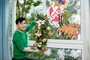 Ca sĩ Đoan Trường: ‘Tôi bỏ được thuốc lá, tăng 5kg nhờ…dịch COVID-19’